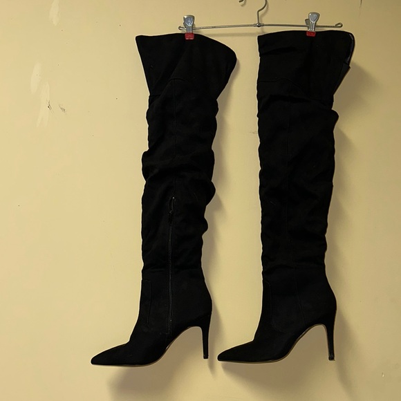 Express Shoes - Elegant EXPRESS Black Over-the-Knee Boots